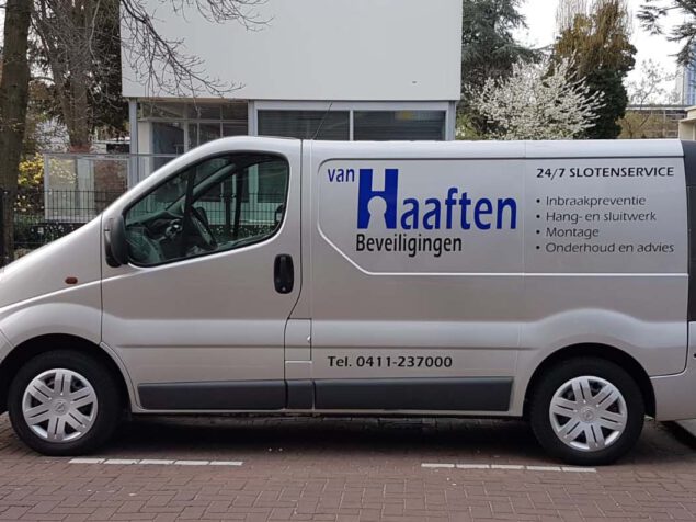 Manouk Streur_Van Haaften_logo
