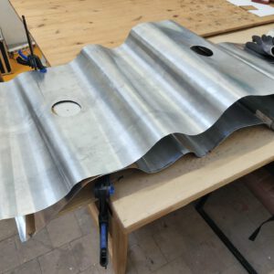 Atelier Manouk Streur | Golvende lamp Aluminium Staal Wals Atelier Werkplaats Verlichting Lamp Lichtobject Kunst Design Lamp Spotjes Aluminium Wals HBM